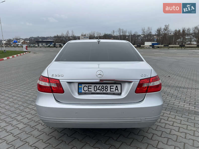 Седан Mercedes-Benz E-Class 2009 в Чернівцях