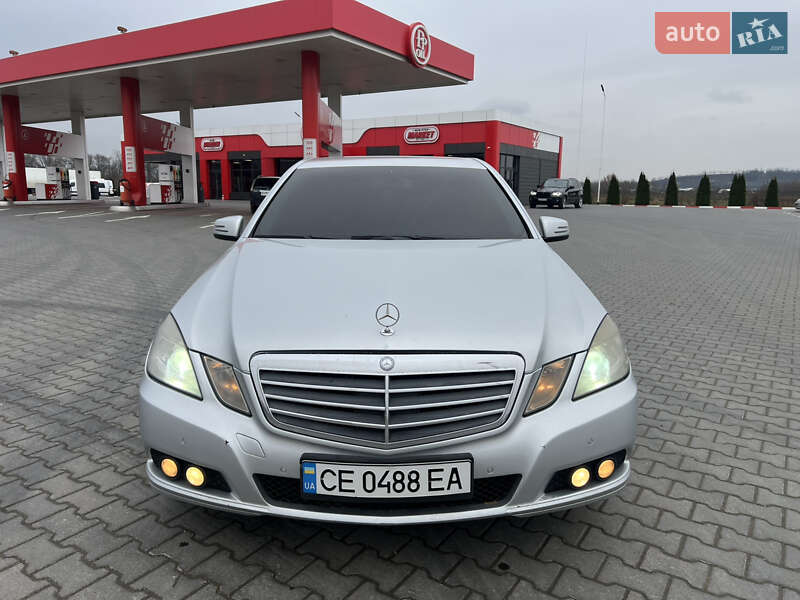 Седан Mercedes-Benz E-Class 2009 в Чернівцях