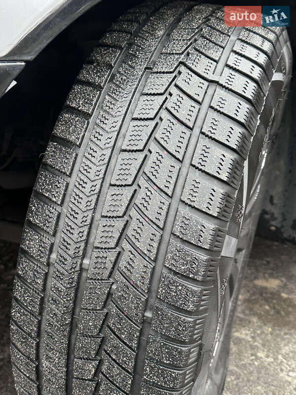 Седан Mercedes-Benz E-Class 2003 в Вышгороде