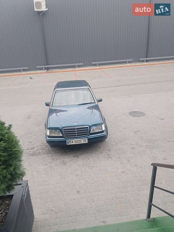 Седан Mercedes-Benz E-Class 1995 в Хмельницькому