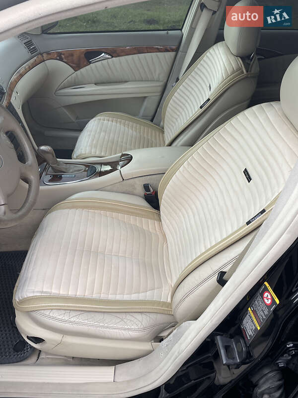 Седан Mercedes-Benz E-Class 2004 в Буську