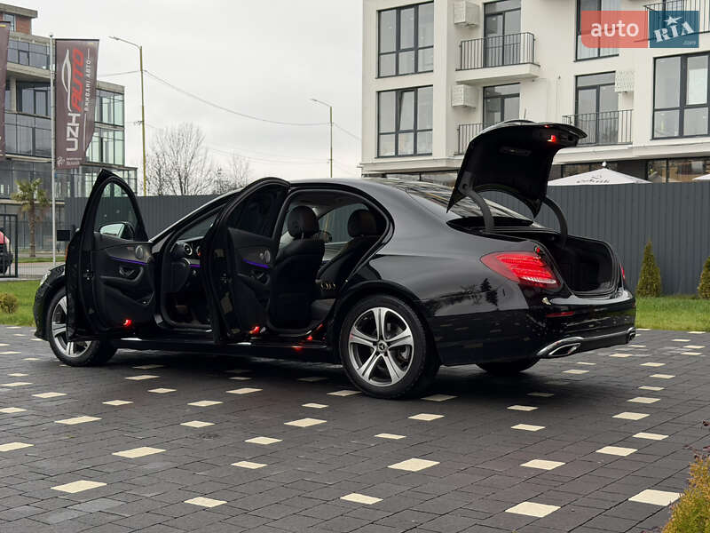 Седан Mercedes-Benz E-Class 2019 в Ужгороді