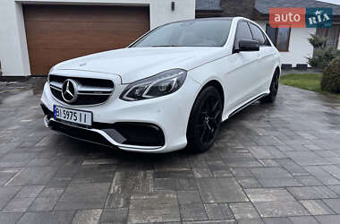 Седан Mercedes-Benz E-Class 2013 в Охтирці