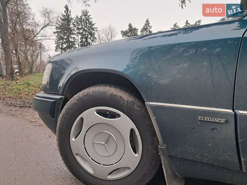 Седан Mercedes-Benz E-Class 1995 в Хмельницькому