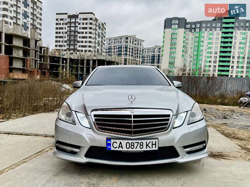 Седан Mercedes-Benz E-Class 2013 в Києві
