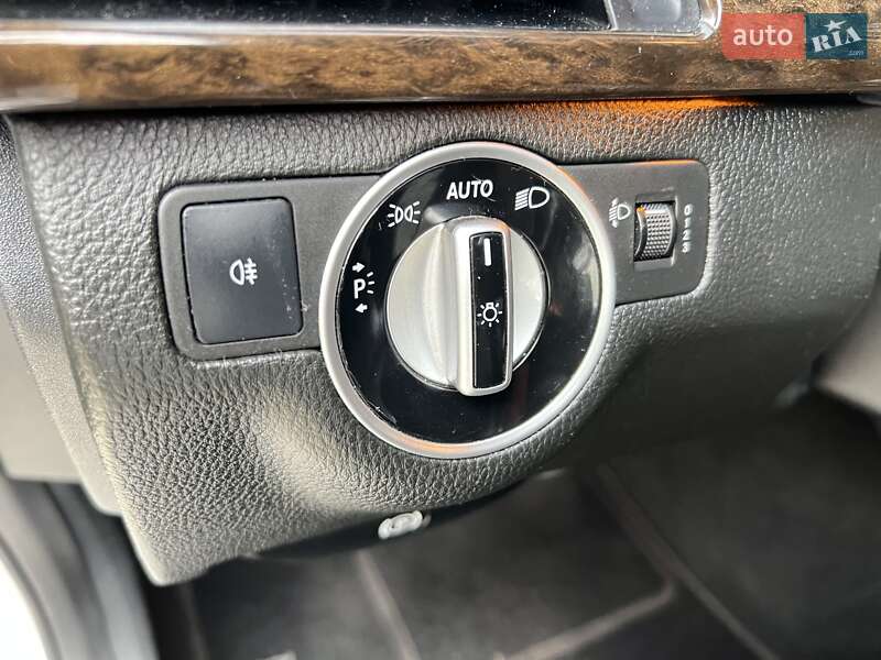 Седан Mercedes-Benz E-Class 2013 в Києві