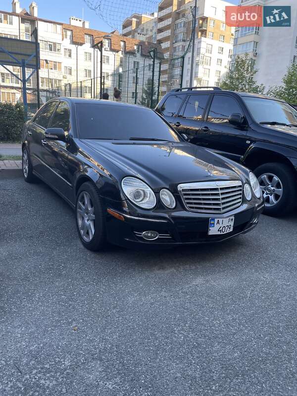 Седан Mercedes-Benz E-Class 2007 в Вишневому