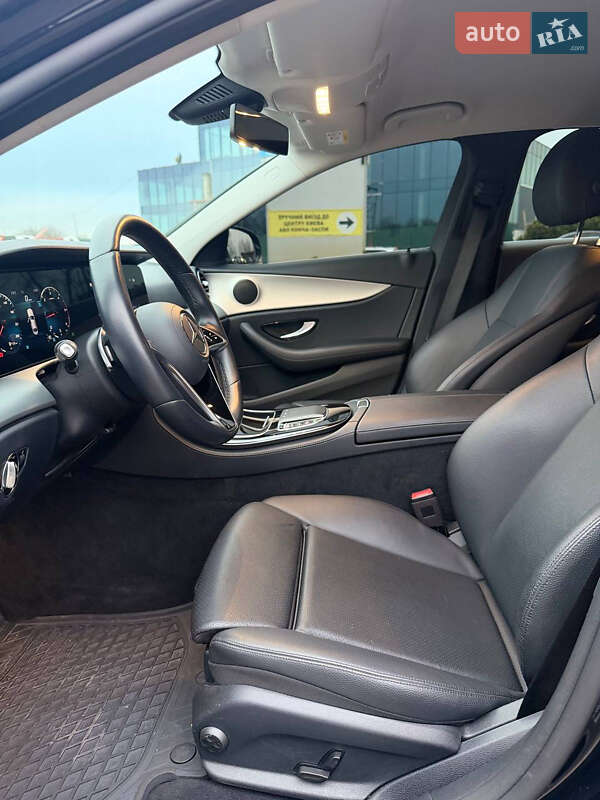 Седан Mercedes-Benz E-Class 2021 в Києві