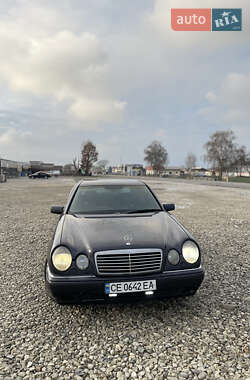 Седан Mercedes-Benz E-Class 1998 в Снятине