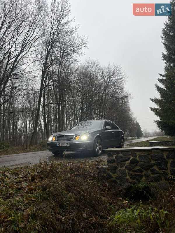 Седан Mercedes-Benz E-Class 2006 в Вінниці