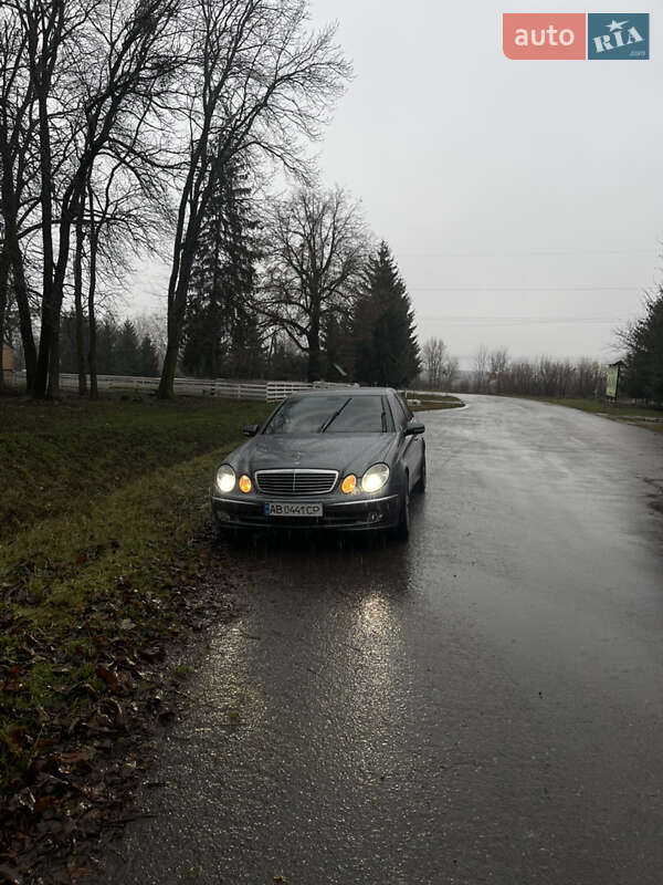 Седан Mercedes-Benz E-Class 2006 в Вінниці