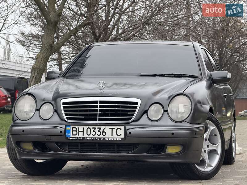 Седан Mercedes-Benz E-Class 2000 в Одессе