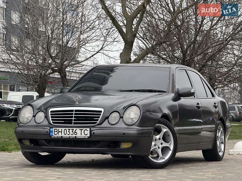 Седан Mercedes-Benz E-Class 2000 в Одессе
