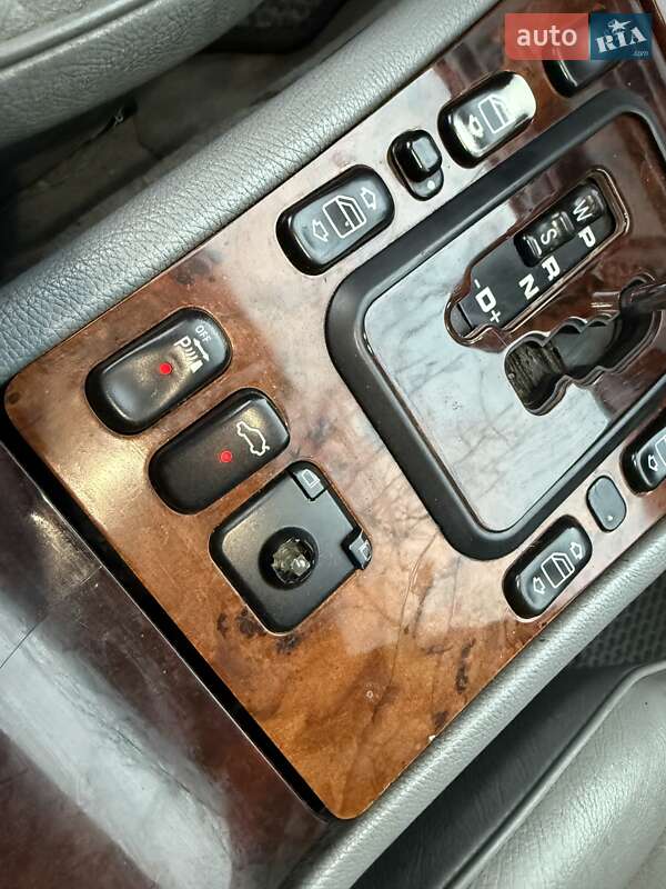 Седан Mercedes-Benz E-Class 2000 в Одессе