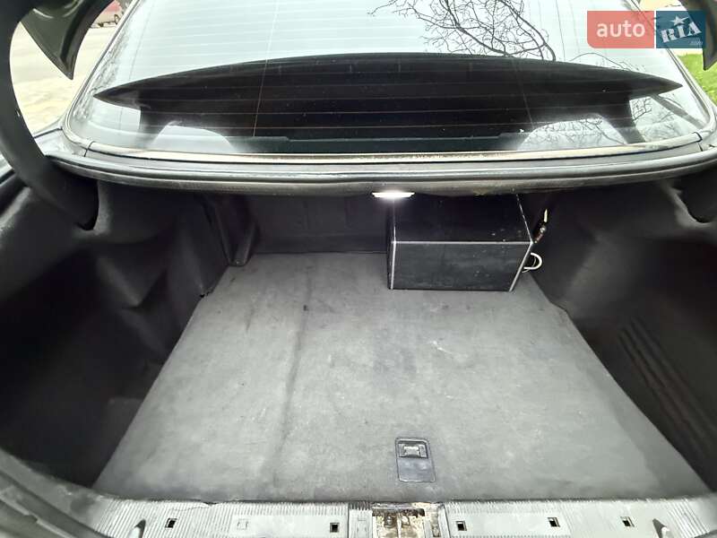 Седан Mercedes-Benz E-Class 2000 в Одессе