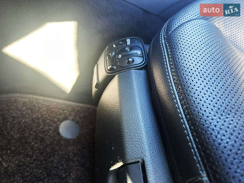 Седан Mercedes-Benz E-Class 2002 в Одесі фото 16 Седан Mercedes-Benz E-Class 2002 в Одесі