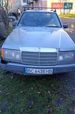 Седан Mercedes-Benz E-Class 1990 в Перемышлянах