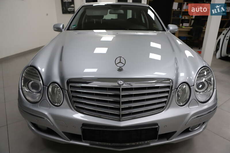 Седан Mercedes-Benz E-Class 2008 в Дрогобичі