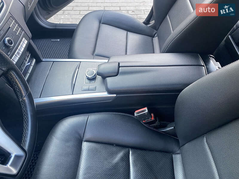 Седан Mercedes-Benz E-Class 2015 в Ивано-Франковске