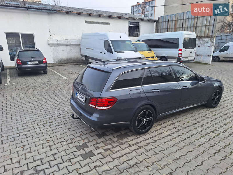 Седан Mercedes-Benz E-Class 2015 в Ивано-Франковске