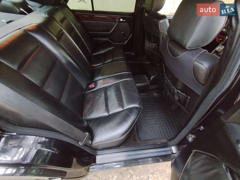 Седан Mercedes-Benz E-Class 1995 в Лиманском