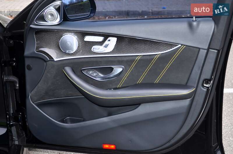 Седан Mercedes-Benz E-Class 2019 в Киеве