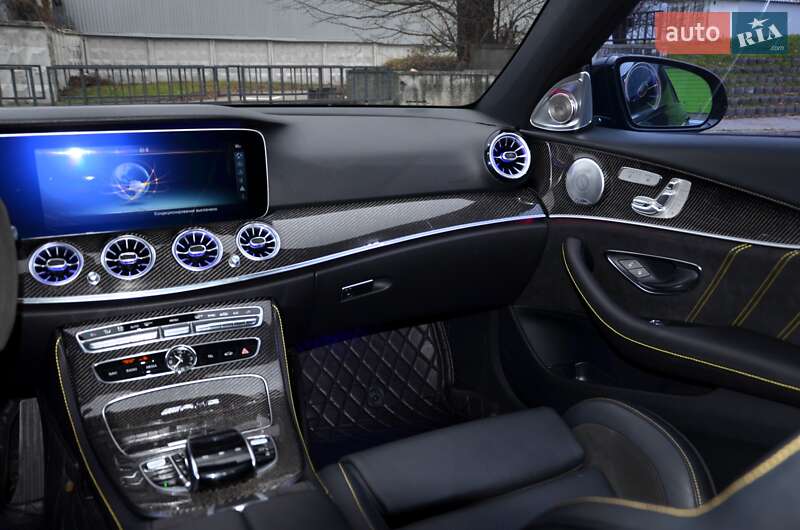 Седан Mercedes-Benz E-Class 2019 в Киеве