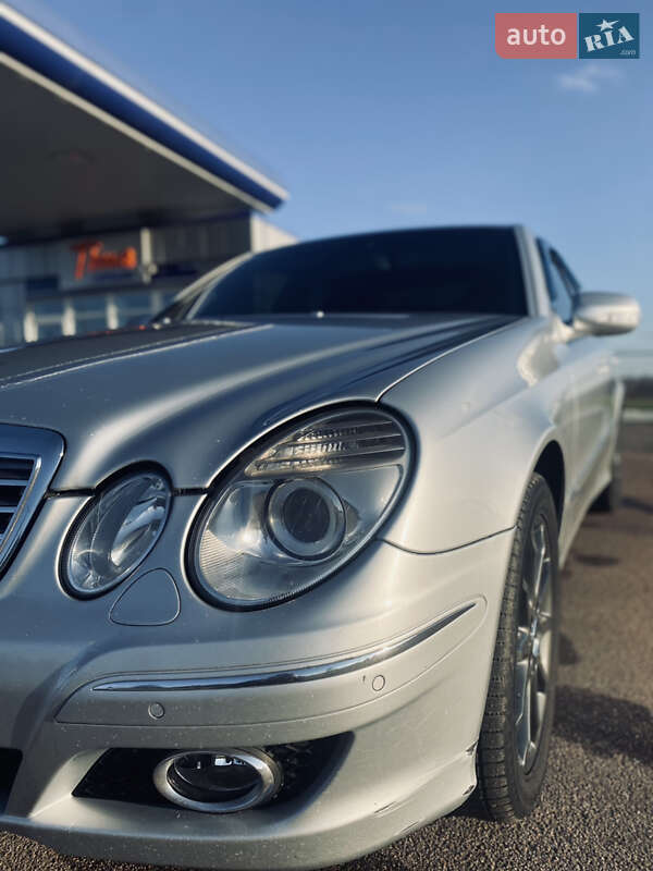 Седан Mercedes-Benz E-Class 2008 в Вільшанці