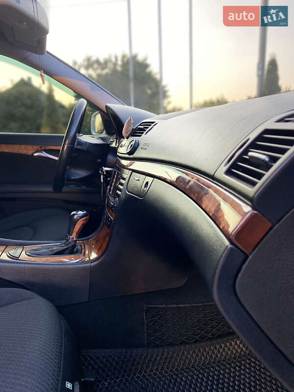Седан Mercedes-Benz E-Class 2008 в Вільшанці