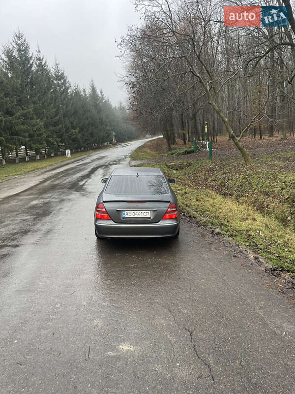 Седан Mercedes-Benz E-Class 2006 в Вінниці