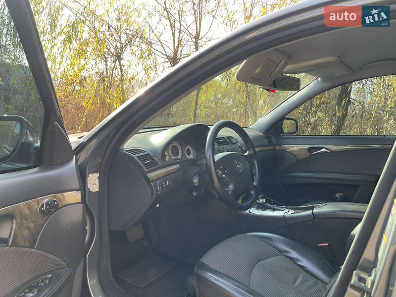 Седан Mercedes-Benz E-Class 2006 в Вінниці
