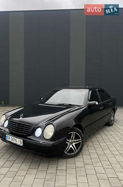 Седан Mercedes-Benz E-Class 2001 в Хмельницком