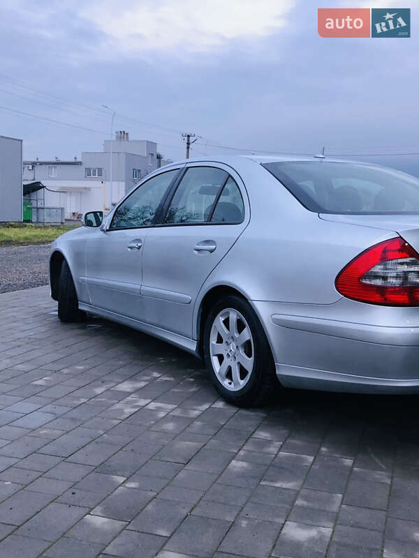 Седан Mercedes-Benz E-Class 2006 в Виноградові