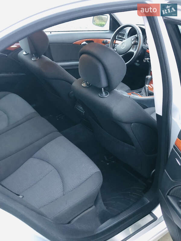 Седан Mercedes-Benz E-Class 2006 в Виноградові