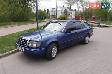 Седан Mercedes-Benz E-Class 1986 в Стрые