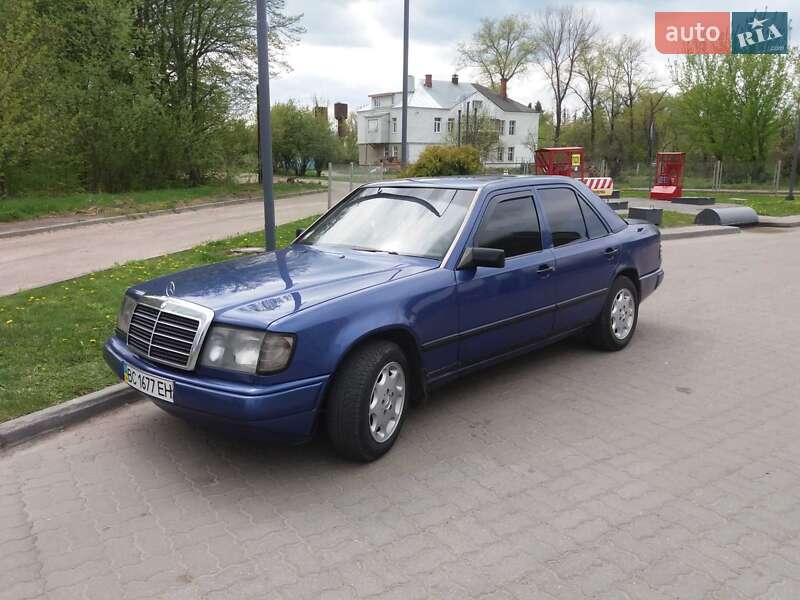 Mercedes-Benz E-Class 1986
