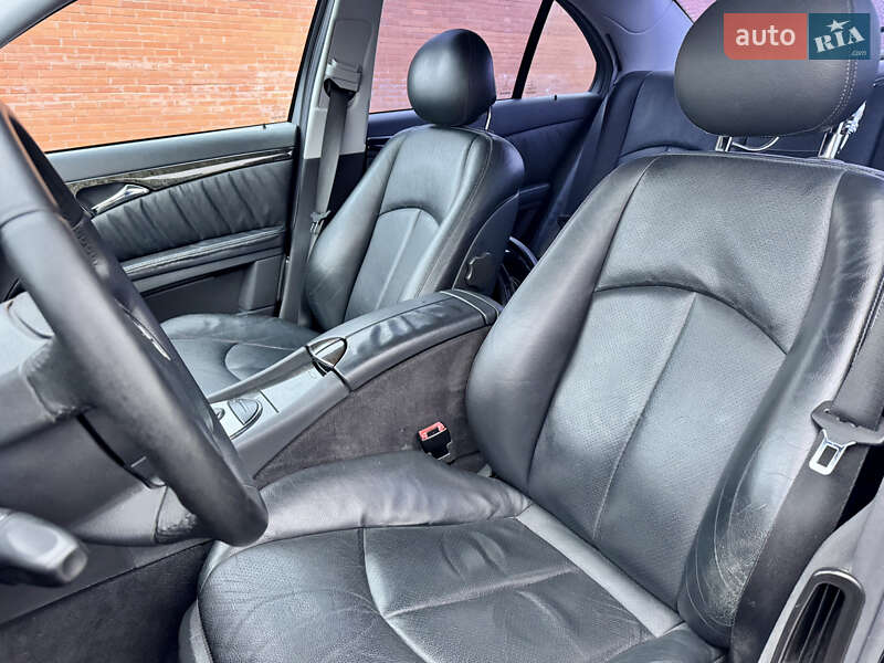 Седан Mercedes-Benz E-Class 2004 в Києві