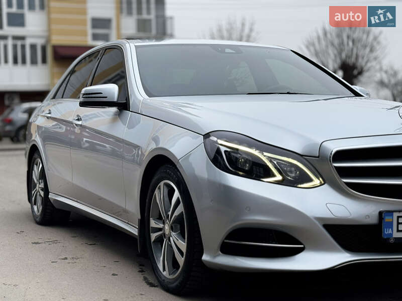 Седан Mercedes-Benz E-Class 2015 в Львові