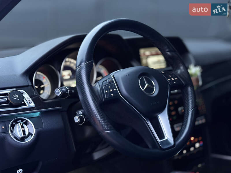 Седан Mercedes-Benz E-Class 2015 в Львові