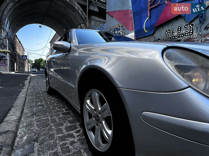Седан Mercedes-Benz E-Class 2002 в Кривому Озері