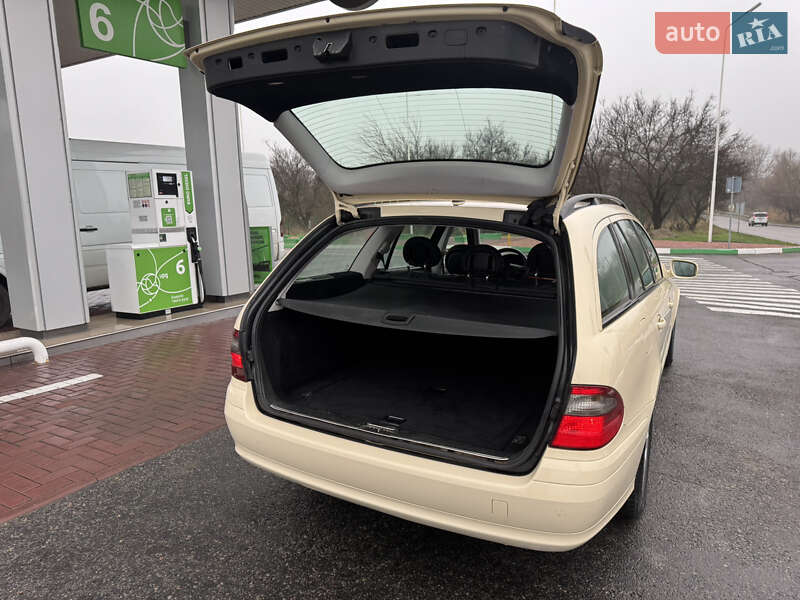 Універсал Mercedes-Benz E-Class 2008 в Кам'янському