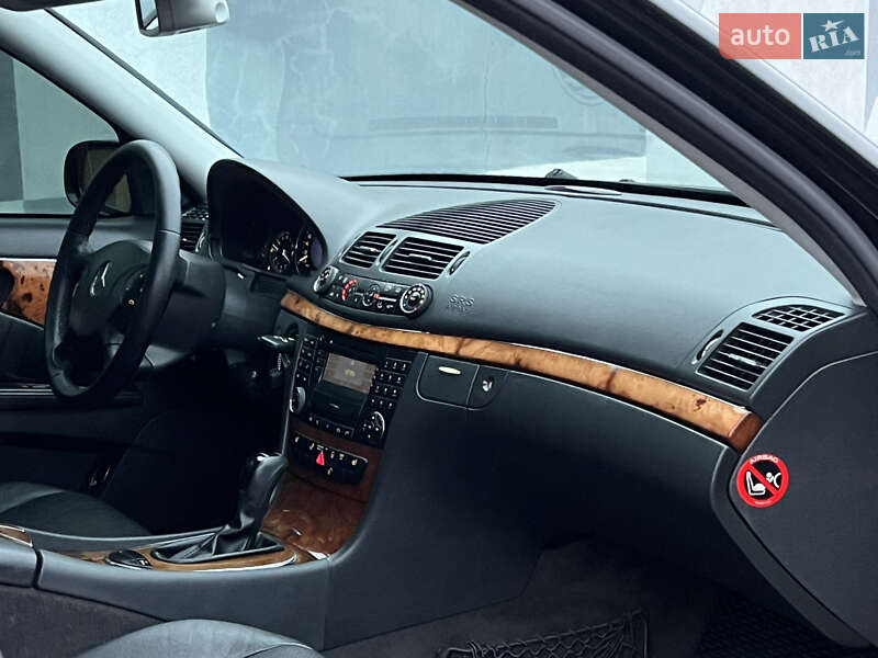Седан Mercedes-Benz E-Class 2003 в Вінниці
