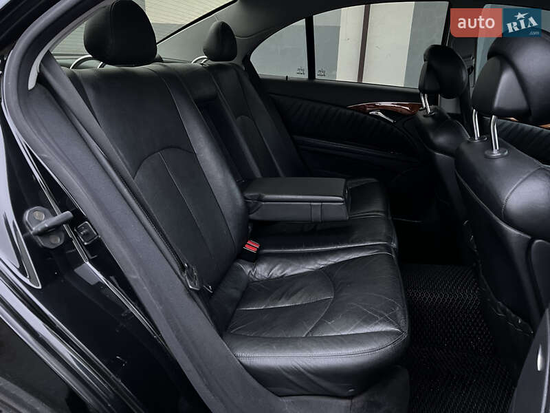 Седан Mercedes-Benz E-Class 2003 в Вінниці