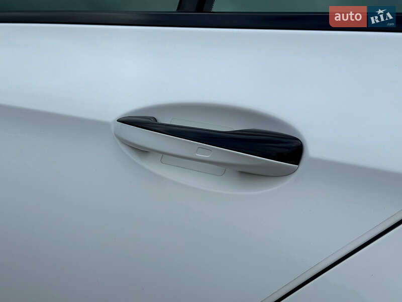 Седан Mercedes-Benz E-Class 2020 в Києві