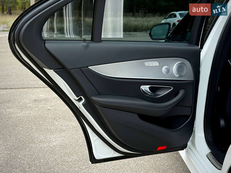 Седан Mercedes-Benz E-Class 2020 в Києві