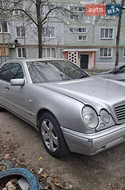 Седан Mercedes-Benz E-Class 1998 в Запоріжжі