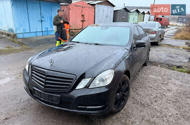 Седан Mercedes-Benz E-Class 2011 в Тернополі