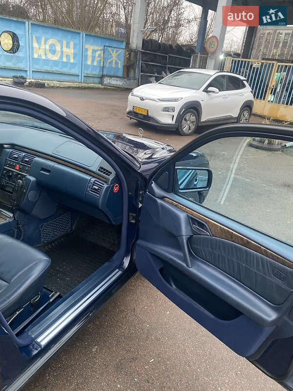 Седан Mercedes-Benz E-Class 1999 в Києві фото 11 Седан Mercedes-Benz E-Class 1999 в Києві