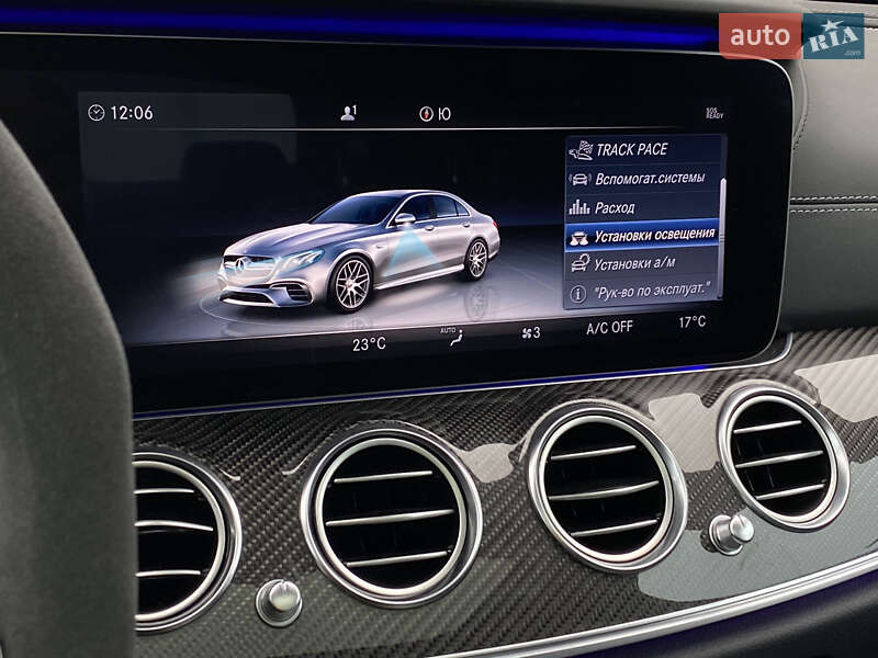 Седан Mercedes-Benz E-Class 2018 в Києві
