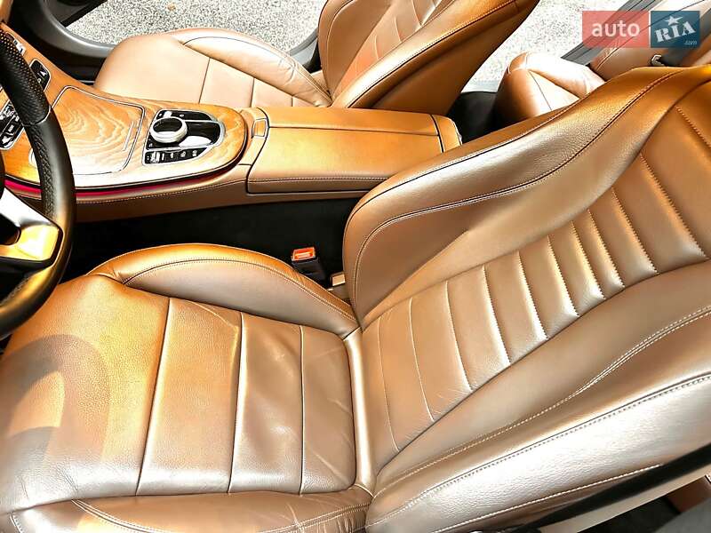 Седан Mercedes-Benz E-Class 2018 в Києві